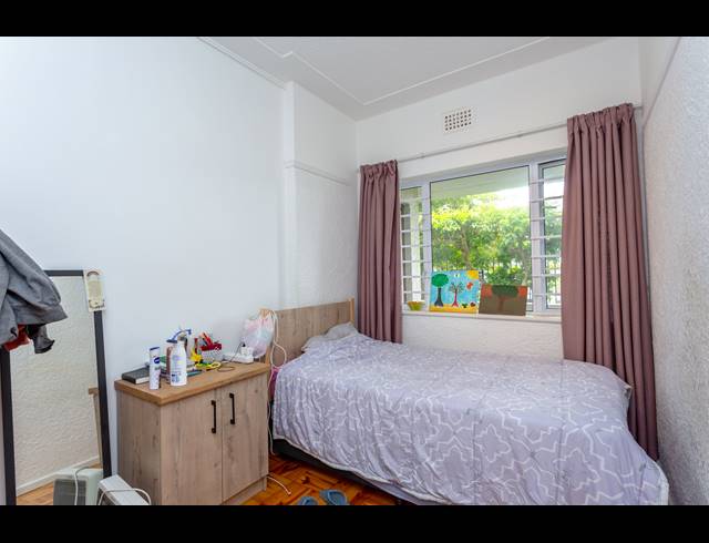 1 BEDROOM APARTMENT FOR SALE IN RONDEBOSCH
